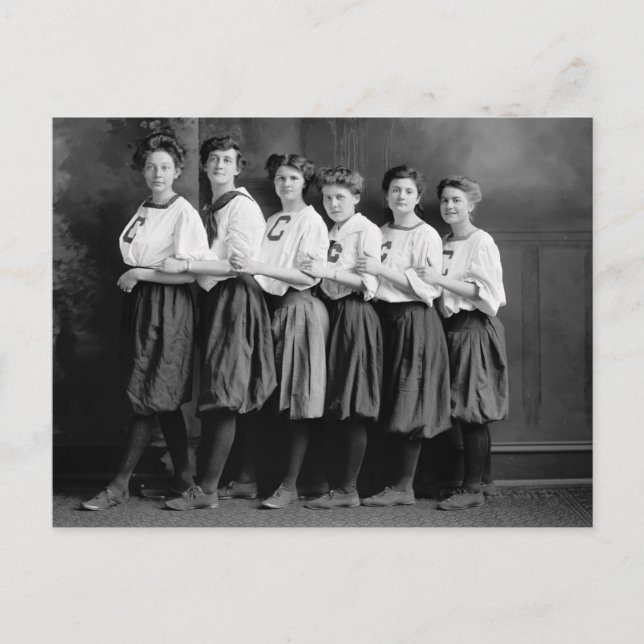 Carte Postale Filles en fleurs, début des années 1900 (Devant)