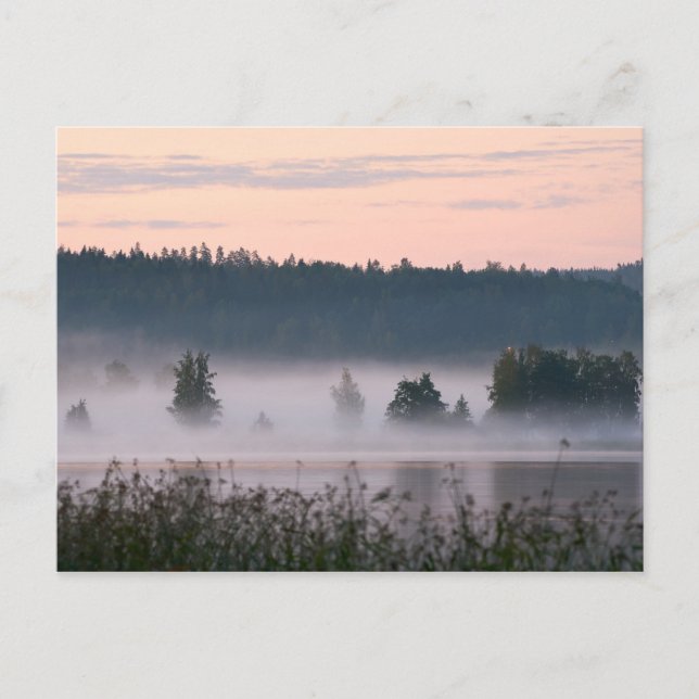 Carte postale Finlande de paysage de lac brumeux (Devant)