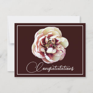 Carte Postale Fond de vin de pivoine cramoisie blanche Félicitat