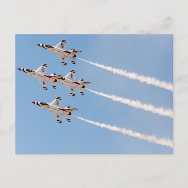 Carte Postale Four F-16 Thunderbirds fly in close formation (Devant)