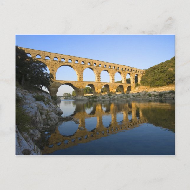 Carte Postale France, Avignon. Aqueduc romain du Pont du Gard (Devant)