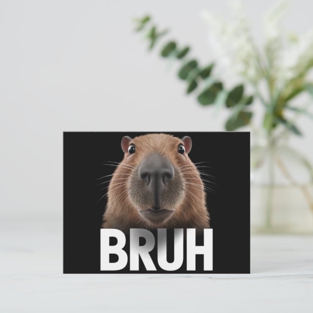 Carte Postale Funny Capybara Bruh (Debout devant)