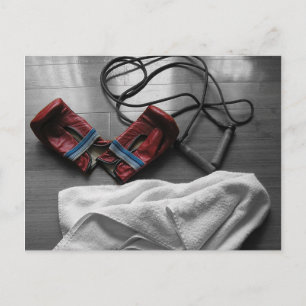Carte Postale Gants de boxe et entraînement de gym