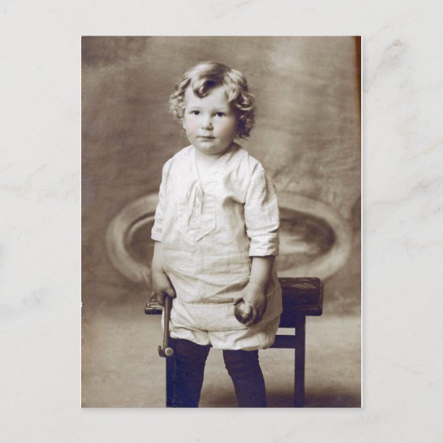 Carte Postale Garçon vintage avec marteau (Devant)