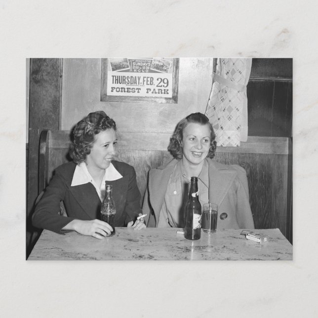 Carte Postale Girls at the Bar, 1940 (Devant)