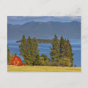 Carte Postale Grange rouge situé le long du lac panoramique Flat
