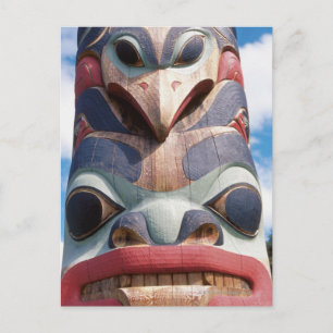 Carte Postale Gros plan du mât totémique à Sitka, Alaska, USA