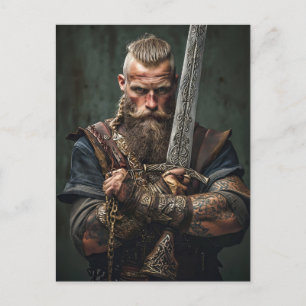 Carte Postale Guerrier Viking dans une tenue authentique