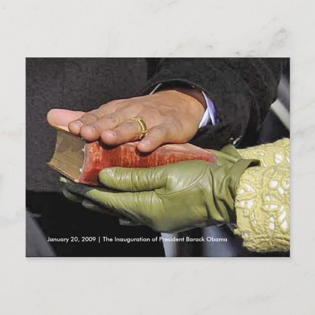 Carte Postale HISTOIRE : La main du président Obama sur la Bible (Devant)