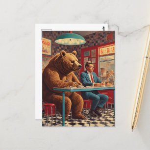 Carte Postale Homme drôle et ours à Retro Diner