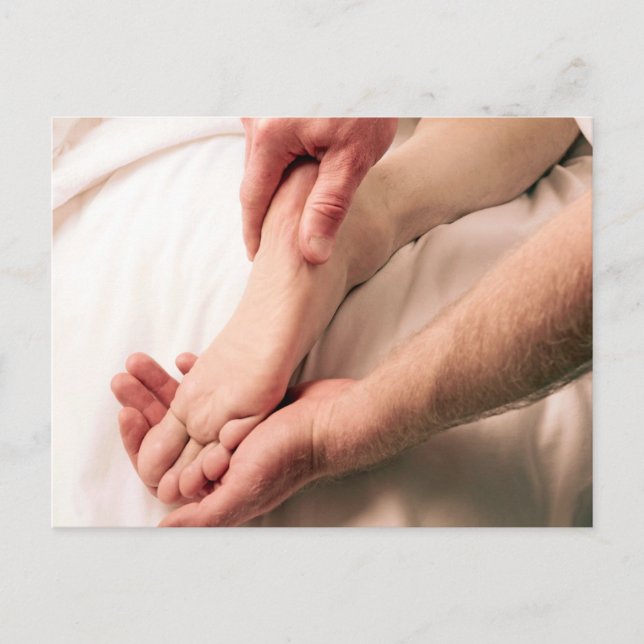 Carte Postale Homme massant un pied masculin (Devant)