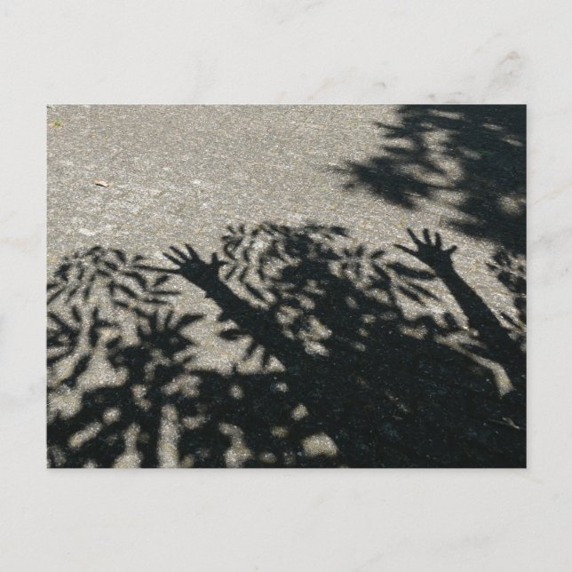 Carte Postale Hourray Shadow Hands & Feuilles Fermer do-it-yours (Devant)