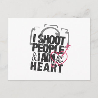 Carte Postale Je tire sur les gens et vise le coeur