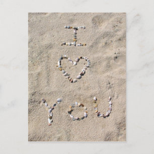Carte Postale JE VOUS AIME écrit dans les coquillages de mer dan