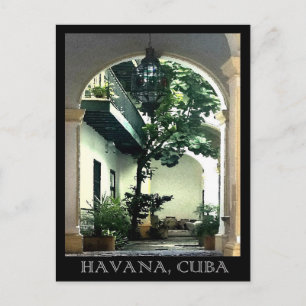 Carte Postale Jeter un oeil dans une cour, La Havane, Cuba
