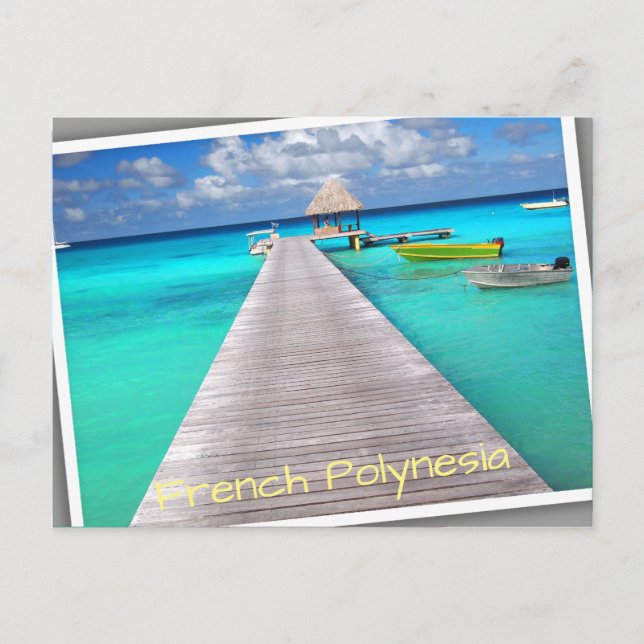 Carte Postale Jetty avec des bateaux dans un lagon tropical (Devant)