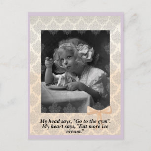 Carte Postale Jeune Fille vintage Avec Crème De Glace