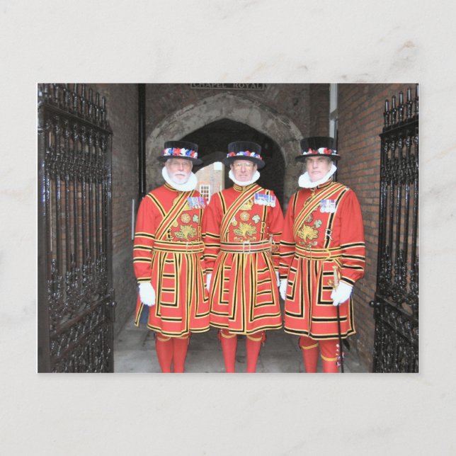 Carte Postale Jeunes gardiens, ou Beefeaters, au château de Wind (Devant)