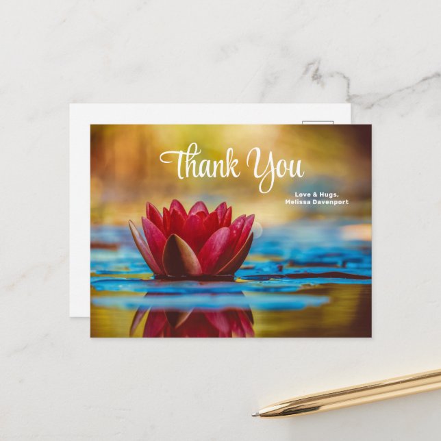 Carte Postale Jolie photo d'une fleur de Lotus dans un Merci d'é (Devant/Arrière en situation)