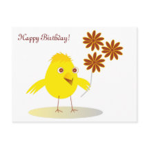 Joyeux poussin aux fleurs