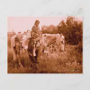 Carte Postale Julia - Femme du Corbeau