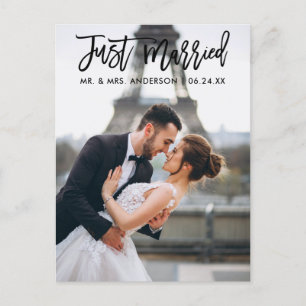 Carte Postale Juste marié Moderne Pinceau Script Mariage Photo