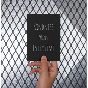 Carte Postale La gentillesse gagne chaque fois l'affirmation