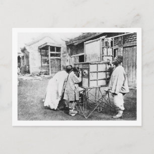 Carte Postale La lanterne magique, vers 1870 (photo b/w)