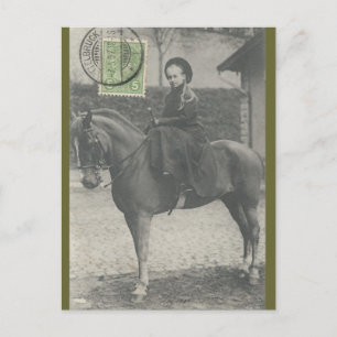 Carte Postale La petite princesse Charlotte à cheval #042SS