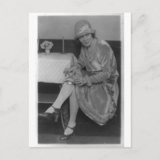 Carte Postale Lady With Flask 1926