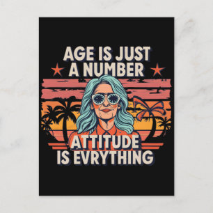 Carte Postale L'âge n'est qu'un nombre, femme âgée vintage rétro