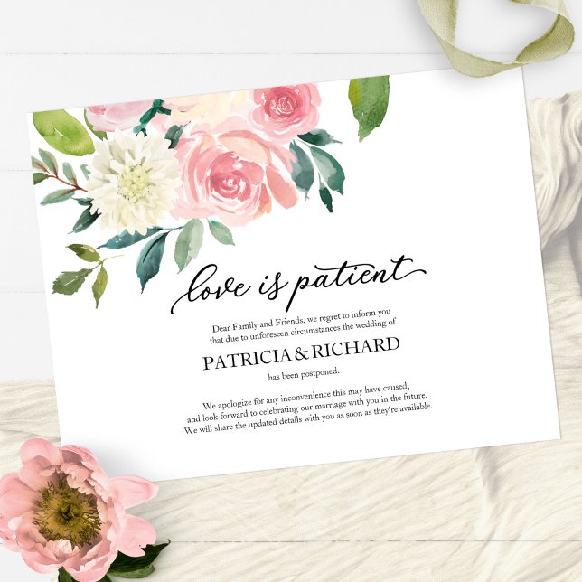 Carte Postale L'Amour Est Patient Blush Floral Mariage Postponem (Créateur téléchargé)