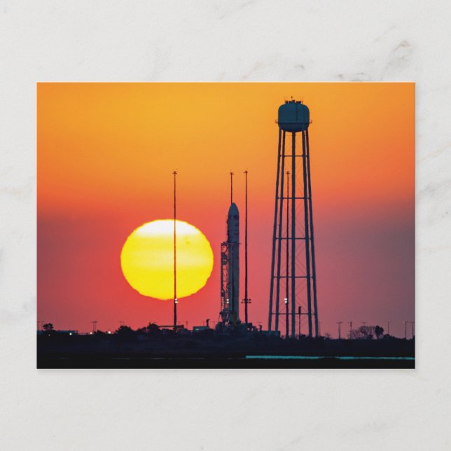 Carte Postale Lancement de la nASA Antares Rocket Sunrise (Devant)