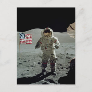 Carte Postale L'astronaute Apollo 17 dans la vallée du Littrow T