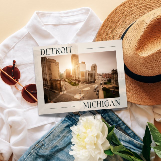 Carte Postale Le charme du paysage urbain : les impressions de D ( Birthday Depot
Cityscape Charm: Detroit's Impressions Postcard)