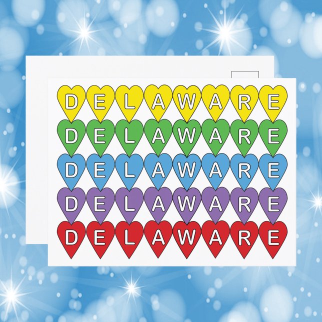 Carte Postale Le Delaware Rainbow Hearts (A postcard featuring yellow, green, blue, purple and red hearts wit hthe word Delaware.)