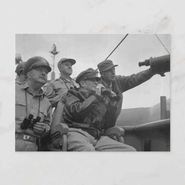 Carte Postale Le général Douglas MacArthur bombardement d'Inchon (Devant)