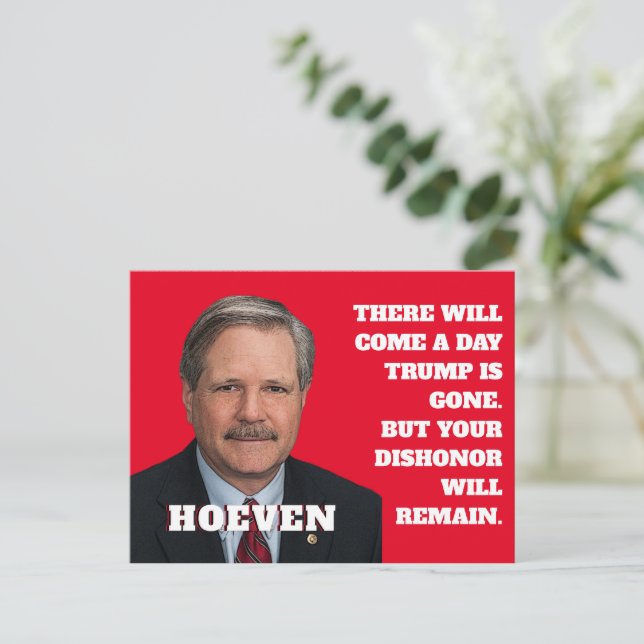 Carte Postale Le sénateur John Hoeven (Debout devant)