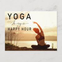 Le yoga est mon heure heureuse Femme en pose de yo