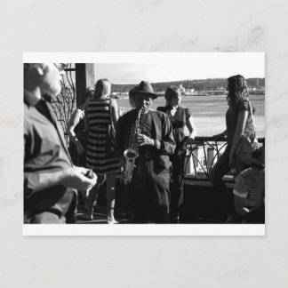 Carte Postale Lecteur saxophone