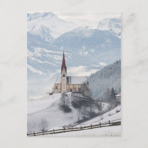 Carte Postale L'église dans un paysage d'hiver alpin