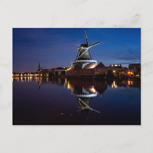 Carte Postale Leidschendam moulin à vent avec réflexion la nuit (Devant)