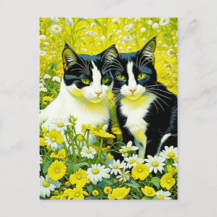 Carte Postale Les chats adorables assis dans un champ de marguer