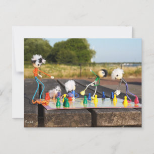 Carte Postale Les Fubby jouent "L'homme ne t'empire pas !"