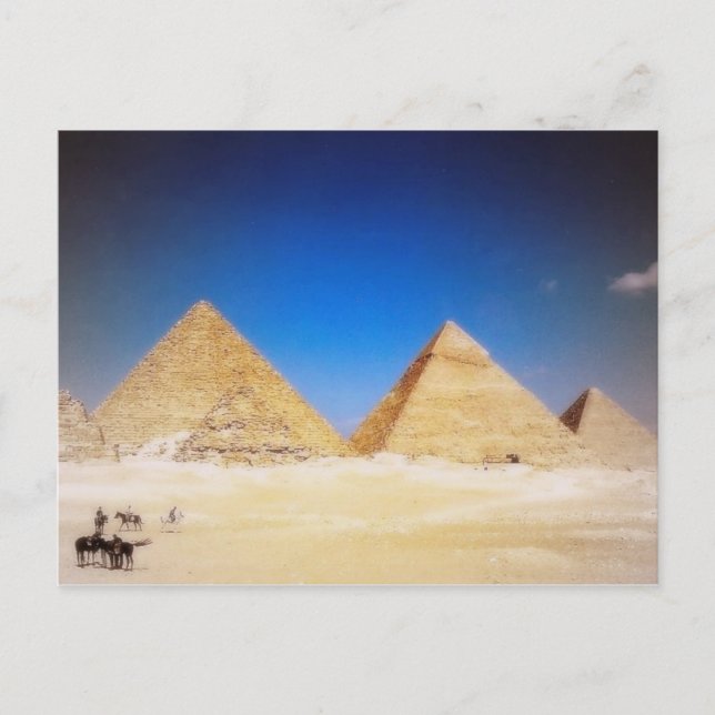 Carte Postale Les grandes pyramides (Devant)