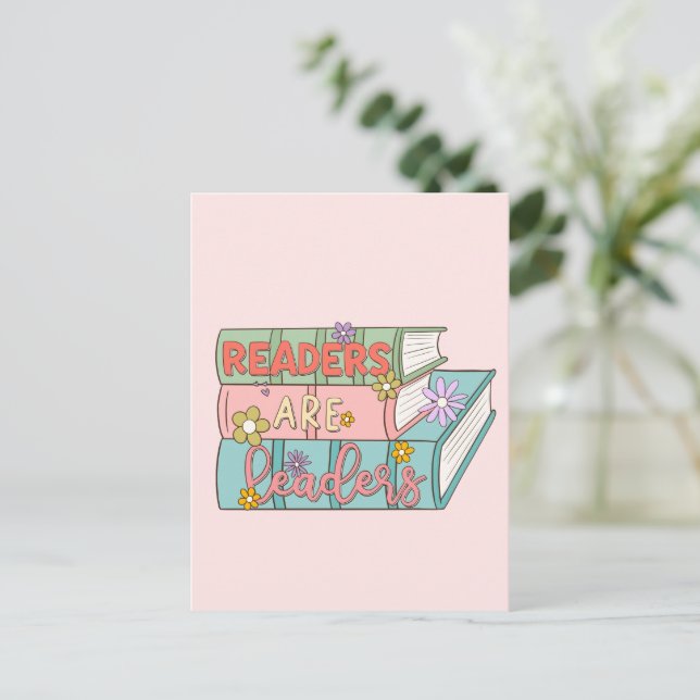 Carte Postale Les lecteurs sont des leaders - livre mignon et in (Debout devant)