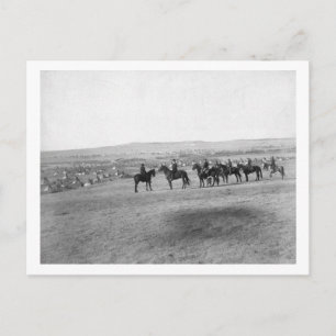 Carte Postale Les militaires interrogent un camp lointain de Lak