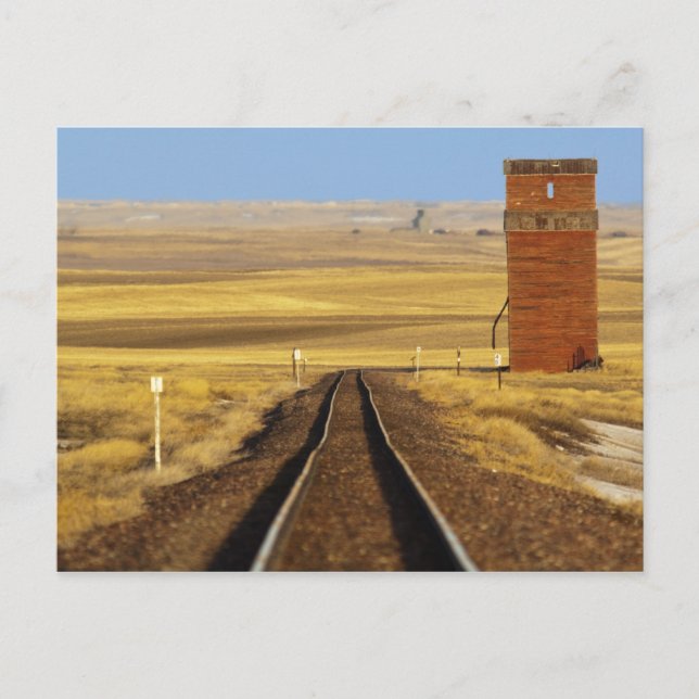 Carte Postale Les voies ferrées mènent à de vieux greniers à Col (Devant)