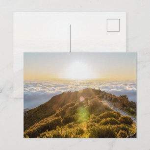 Carte Postale Lever de soleil au-dessus des nuages à Madère, Pic