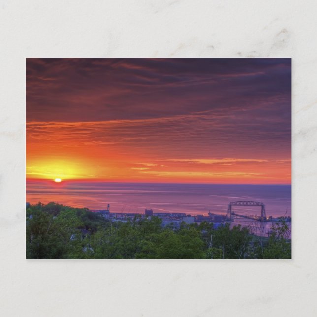 Carte Postale Lever du soleil de Duluth (Devant)
